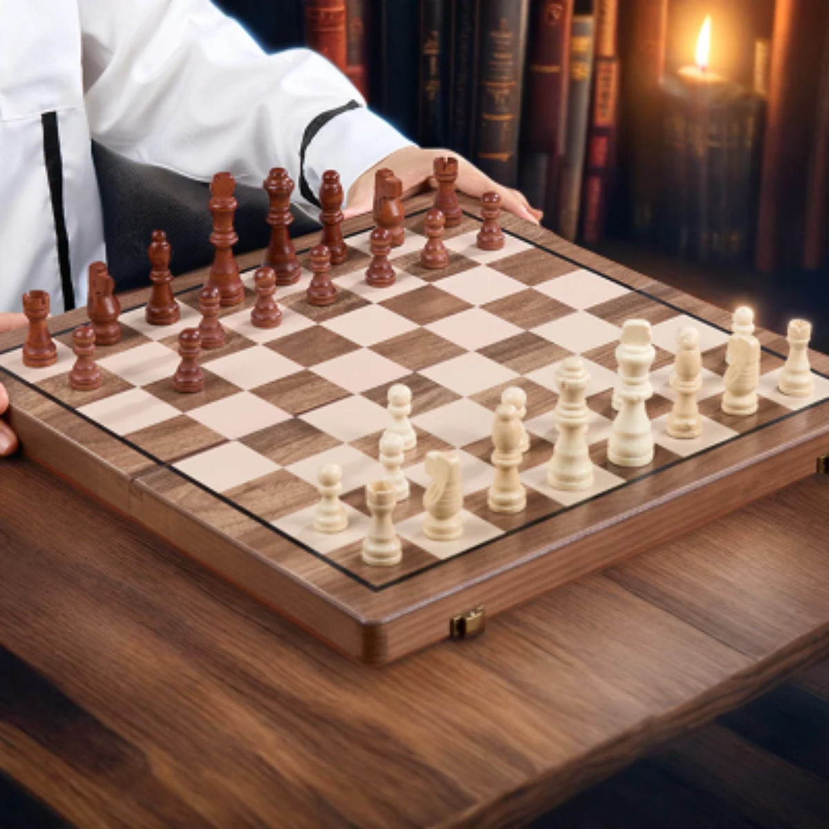 Drveni Sah Set 39cm Sklopivi 2u1 Sa Igracim Figurama