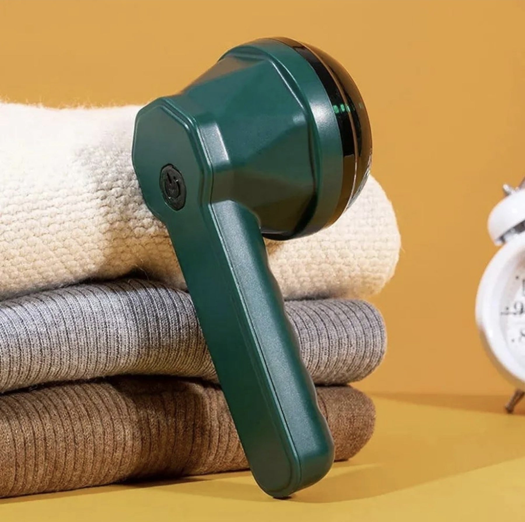 Odstranjivac dlacica sa odece punjivi - Azijashop