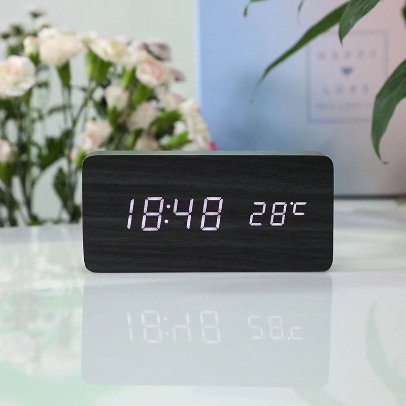 Digitalni stoni sat imitacija drveta - Azijashop