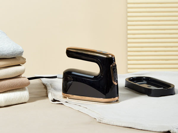 Snažna pegla na paru 1200W - Azijashop