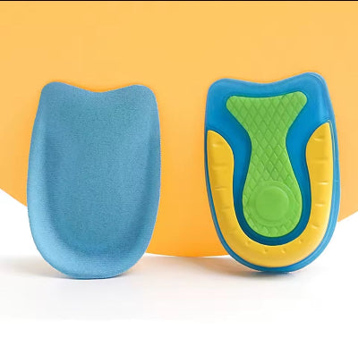 Detaljan prikaz para ulozaka sa strane koji pruzaju podrsku peti i stabilnost za svaki korak