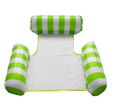 Plutajuca stolica za bazen u zeleno-beloj boji. Idealna za sedenje i opustanje u vodi. Letnja zabava.