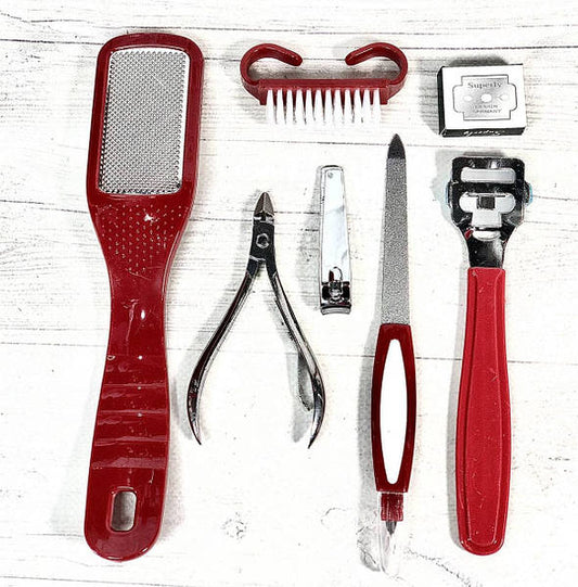 Set za pedikir i manikir od 7 delova.