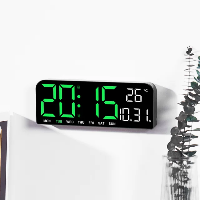 Veliki digitalni LED zidni sat zeleni prikaz vreme temperatura datum dan u nedelji podesiva jacina svetla