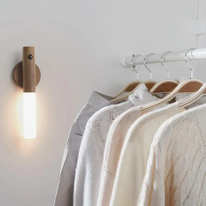 Elegantna noćna lampa sa senzorom - Azijashop