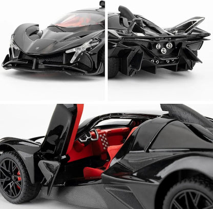 Kolaz od tri fotografije prikazuje detalje crnog modela automobila Apollo Evo sa crvenim akcentima. Gornja leva slika je krupni plan prednjeg dela automobila. Gornja desna slika prikazuje zadnji deo sa izrazenim spojlerom i izduvnim cevima. Donja slika je izbliza unutrasnjosti sa crvenim sedistima i delom otvorenih vrata.