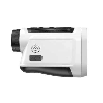 Kompaktan i ergonomski laserski daljinomer za merenje udaljenosti lagan i jednostavan za nosenje na lovistu