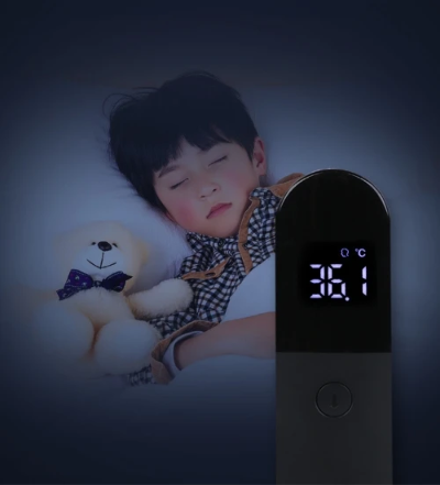 Beskontaktno merenje temperature u snu. Tihi termometar za bebe koji ne budi dete. Brzo i precizno ocitavanje u mraku.