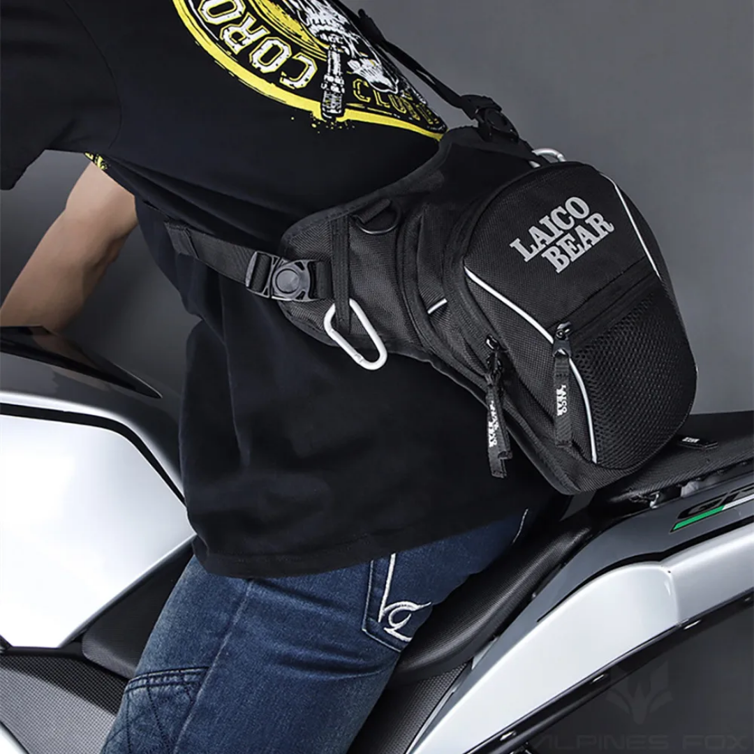 Torbica za nogu na motoristi sedi na motoru prakticna upotreba