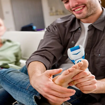 Pedikir turpija za muskarce i zene nega stopala kod kuce za meke pete uklanjanje zadebljanja i tvrde koze lako i bezbolno.