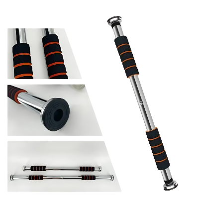 Detaljan prikaz podesive sipke za vrata sa udobnim sundjerastim rukohvatima. Kvalitetan celicni ram za sigurnu vezbu.