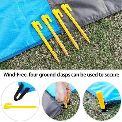 Detaljan prikaz klinova za fiksiranje prostirke u zemlju ili pesak, sa prikazanim omcama za vezivanje, obezbedjuje stabilnost.