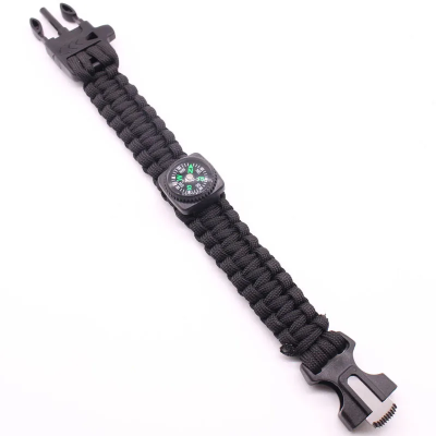 Taktička narukvica za prezivljavanje sa kompasom. Model izradjen u crnoj boji od 550 paracord kanapa. Praktican visenamenski dodatak za avanture.