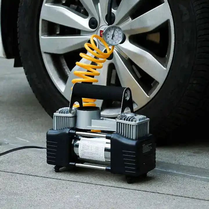 Auto kompresor 220V u radu pri pumpanju gume