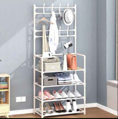Elegantni beli stalak za garderobu, obucu i torbe. Funkcionalan dodatak za uredjenje doma.