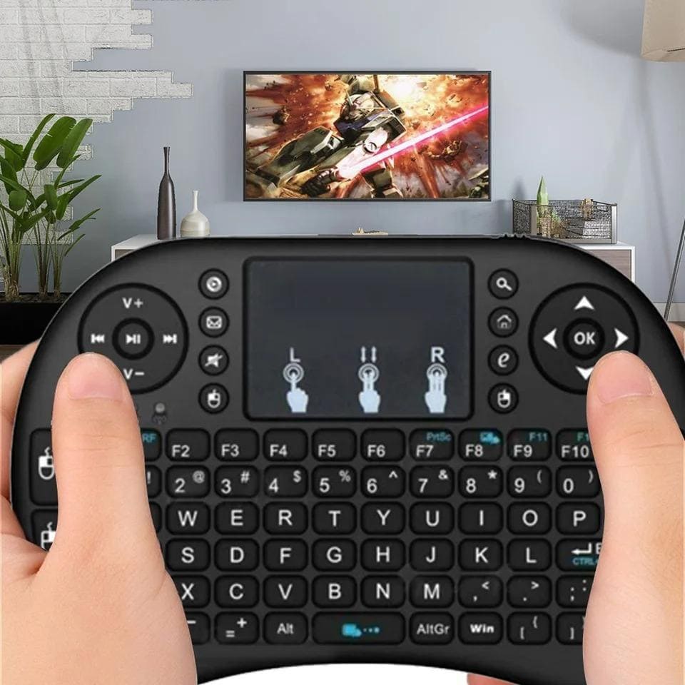 Bezicna mini tastatura sa touchpadom za upravljanje televizorom