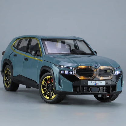 bmw xm maketa automobila od metala sa detaljnim enterijerom i gumenim tockovima