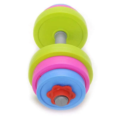 Detaljan prikaz montazne plasticne bucice sa sarenim diskovima igracka za sport i vezbanje male dece