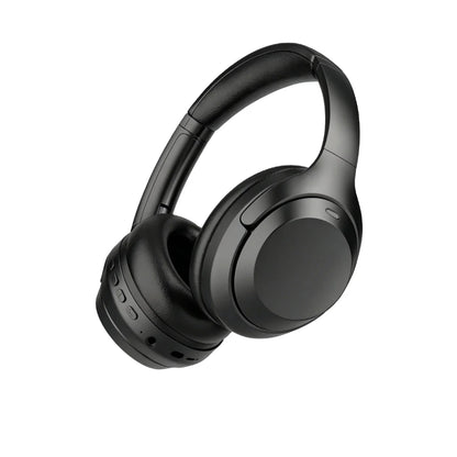 Crne bezicne bluetooth slusalice preko usiju detalj