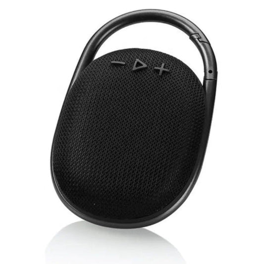 Crni bluetooth zvucnik Clip 4 sa karabinerom na beloj pozadini
