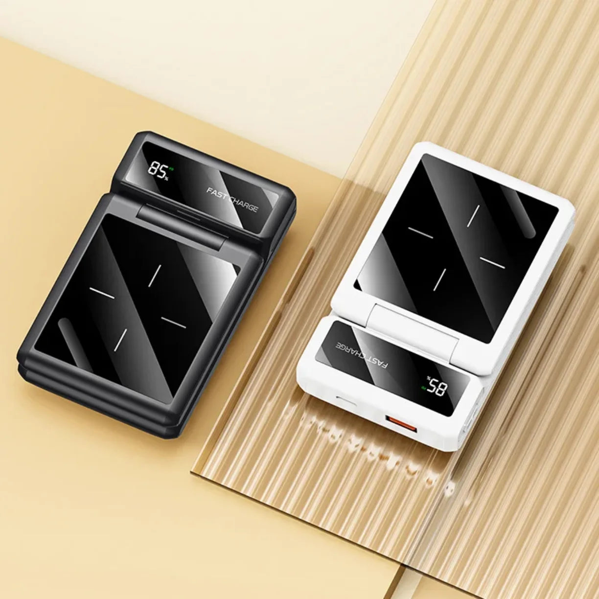 Crni i beli preklopni power bank sa LED ekranom