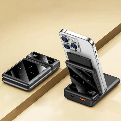 Crni preklopni power bank koristi se kao stalak i punjac za telefon