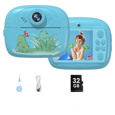 Detaljan prikaz plave instant kamere. Dolazi sa USB kablom, vezicom za nosenje i 32GB microSD karticom. Odlican poklon.