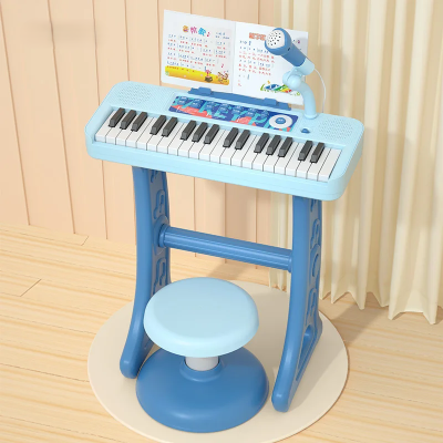 deciji muzicki set plavi klavir sa stolicom i mikrofonom idealan za decake za razvoj muzickog sluha i ritma