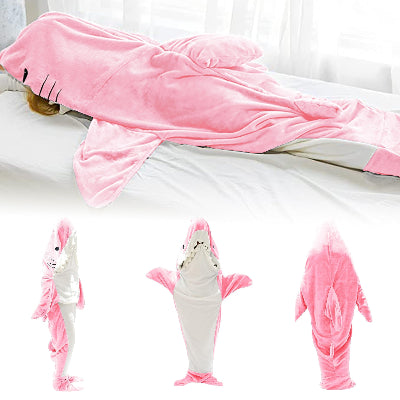 Detaljan prikaz roze ćebeta ajkule. Kvalitetan flis, pažljivo šiveno. Pogledajte sve detalje online.