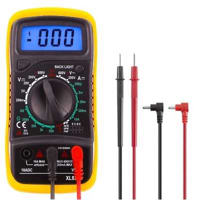 Zuti digitalni multimetar sa sondama. Univerzalni merni uredjaj za elektricare i hobiste.