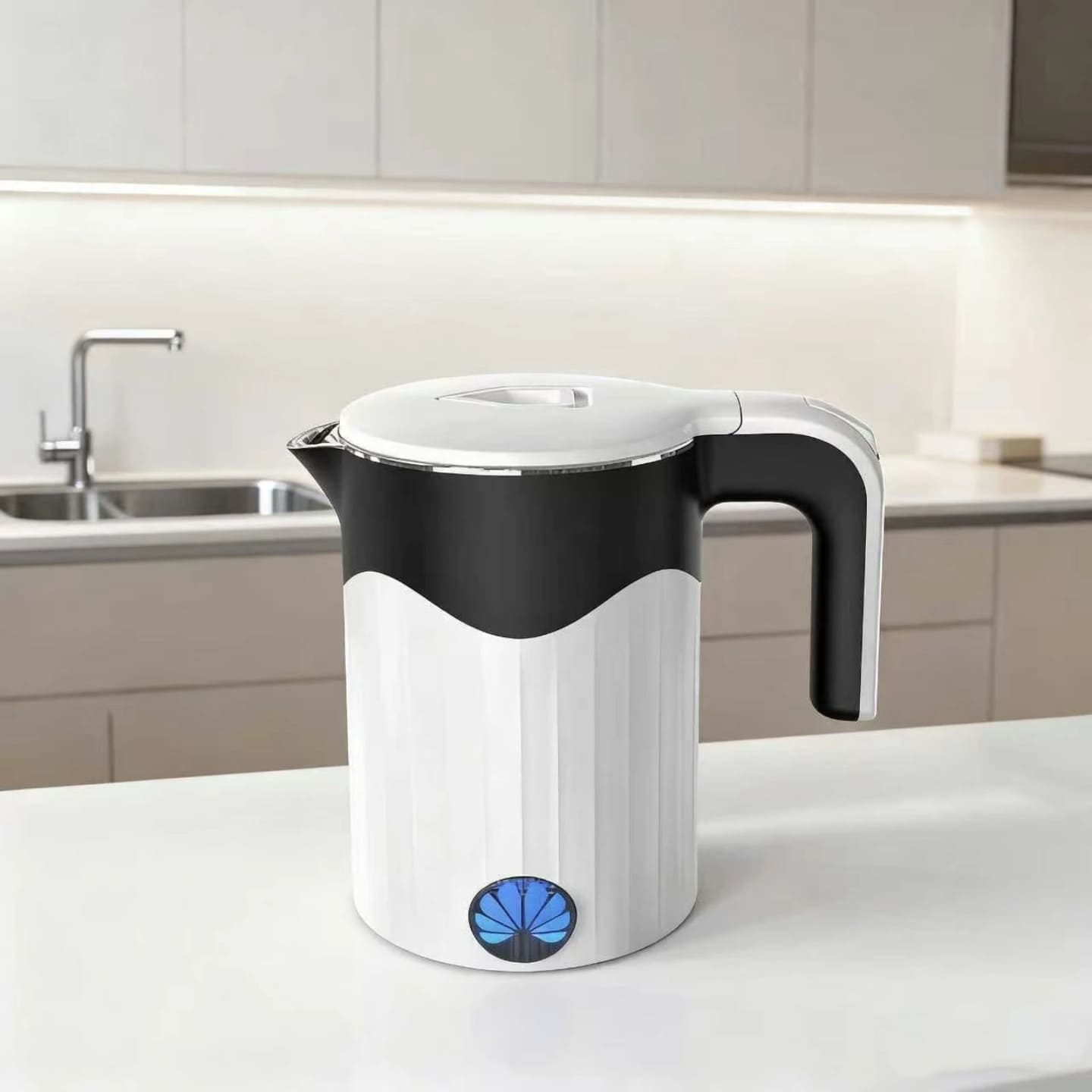 elektricni bokal za vodu u modernoj kuhinji