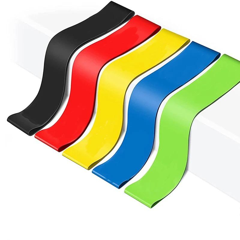 Fitness gumene trake za vezbanje sa razlicitim nivoima otpora