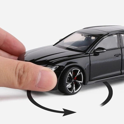 metalni automobil igracka sa slobodnim okretanjem tockova za laku igru i pomeranje