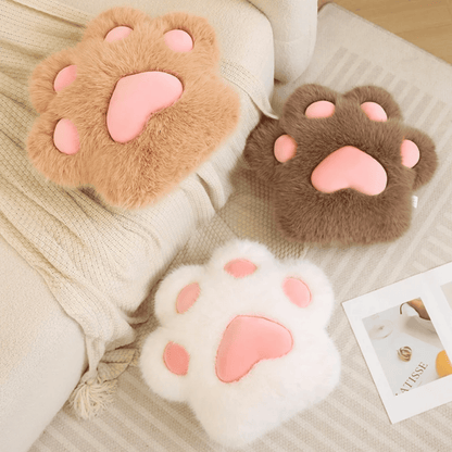 mekani plisani jastuci u obliku sapice braon i bele boje