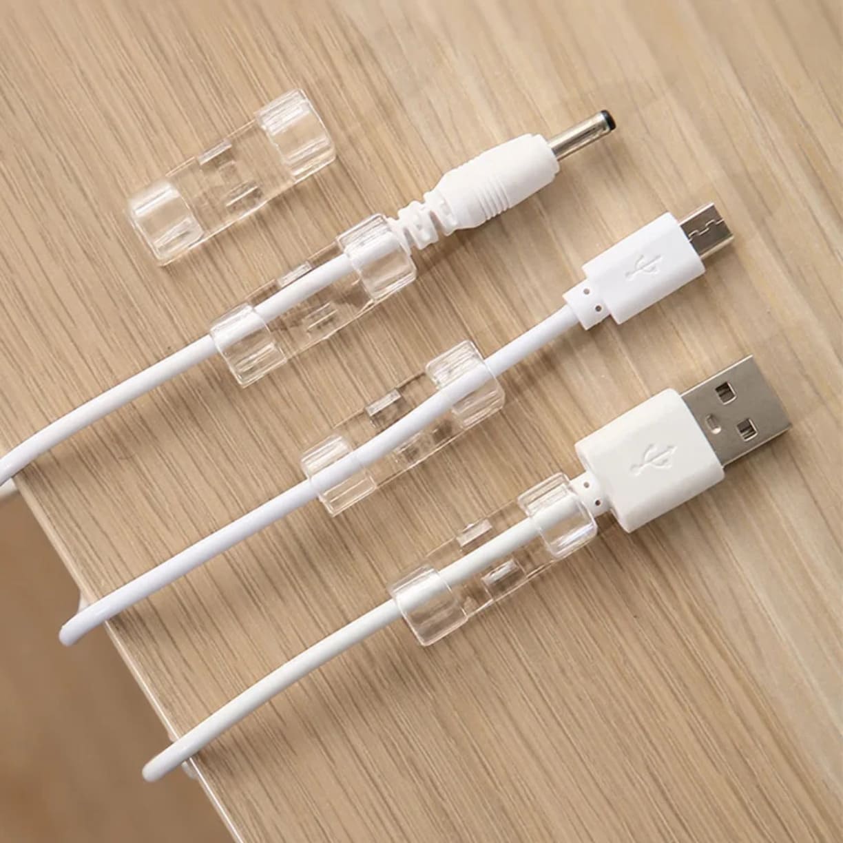 Samolepljive kopče za USB i punjačke kablove