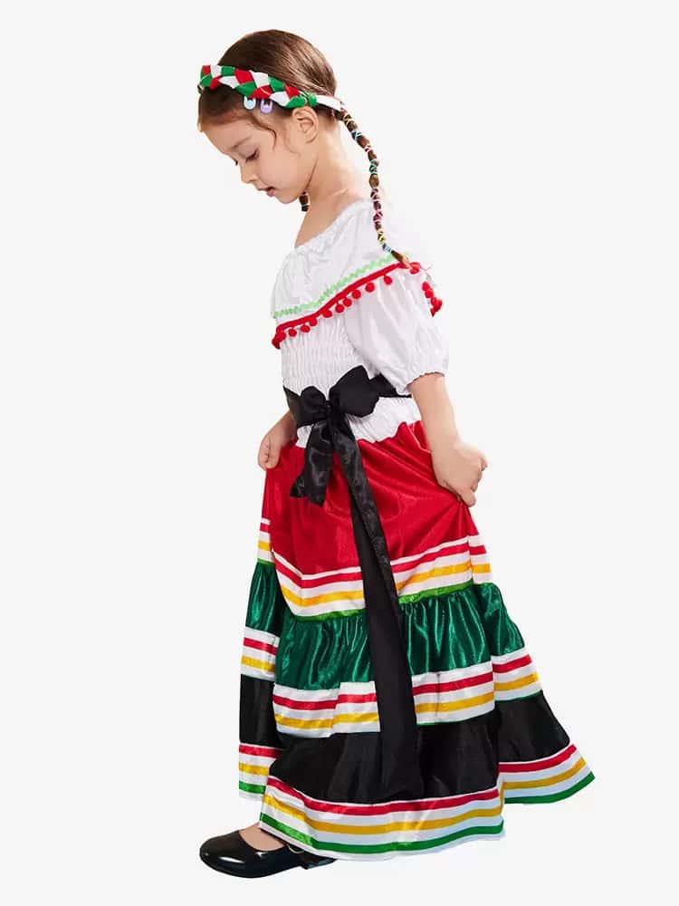 Deciji kostim narodne nosnje za maskembal ili zabavu