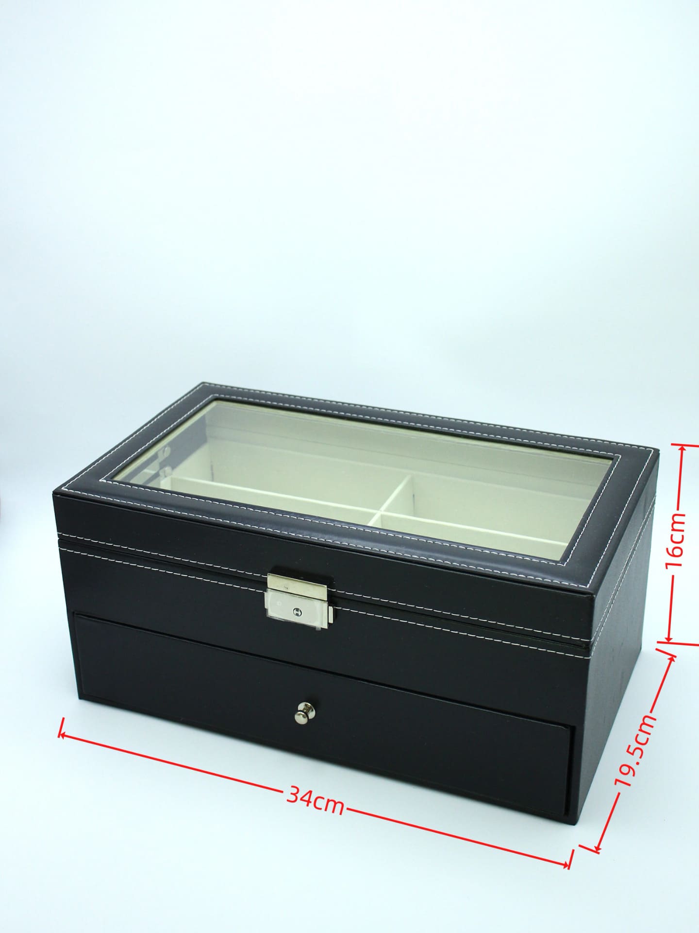 Kutija za naocare sa staklenim poklopcem i oznacenim dimenzijama proizvoda