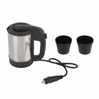 Kuvalo za auto sa soljama za kafu i caj na putovanju