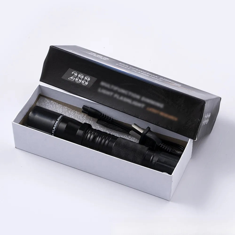 baterijska lampa sa laserom i elektro soker funkcijom u kutiji