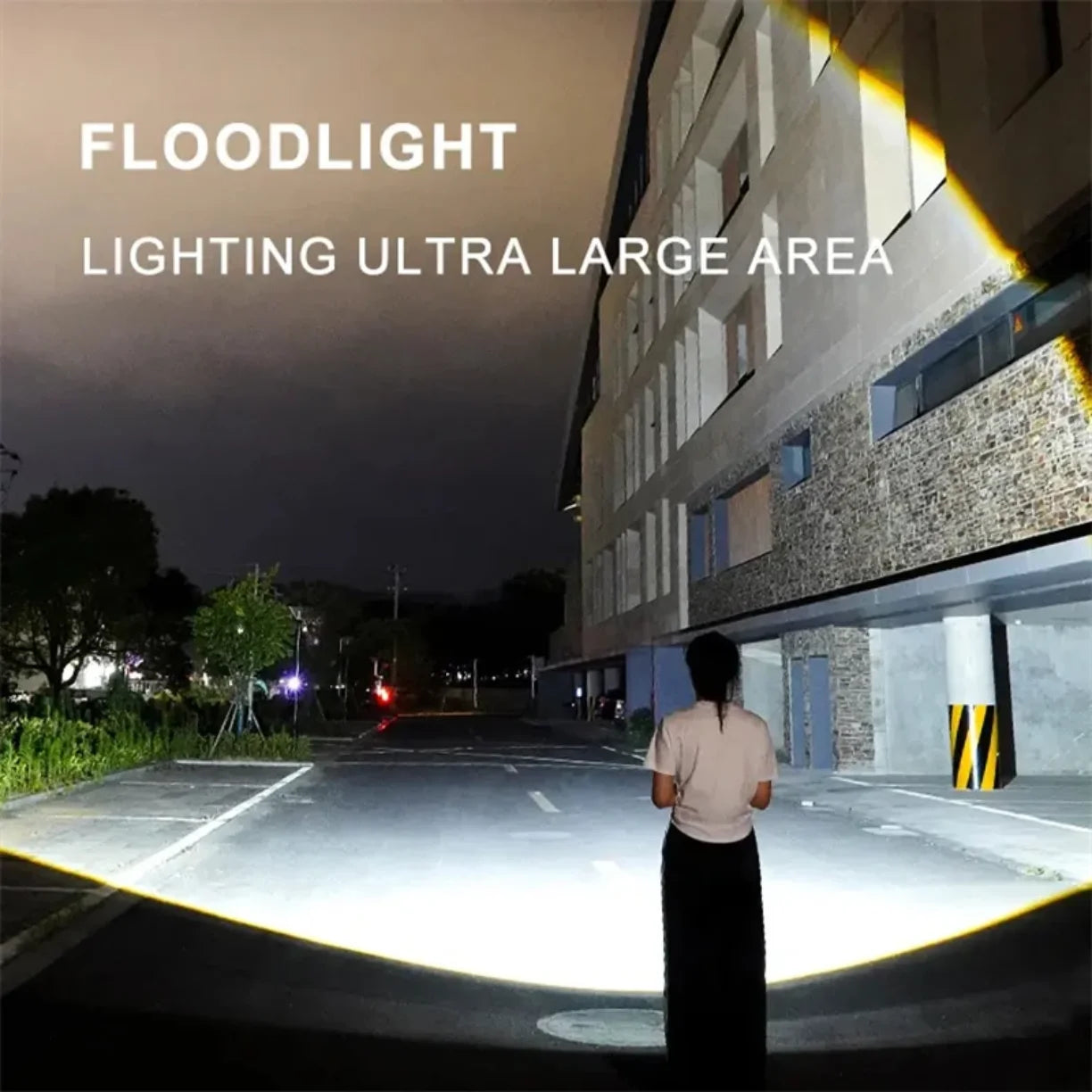 nocna scena osvetljena led baterijskom lampom u floodlight rezimu