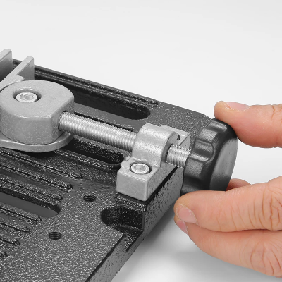 Profesionalna masinica za sisanje i trimovanje luksuzni zlatni dizajn bezicni rad LCD displej dugotrajna litijumska baterija