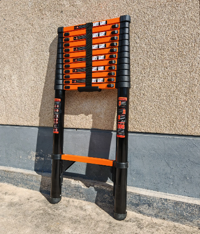 Aluminijumske teleskopske merdevine lako prenosive za gradjevinu kucu majstore sklopivi dizajn za jednostavno skladistenje i transport