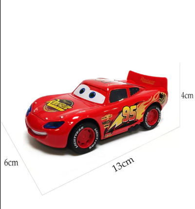 Metalni autic Munja Mekvin dimenzije 12 cm duzina i 4 cm visina igracka za decake skala model 12cm