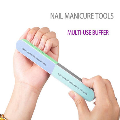 koriscenje nail buffera za oblikovanje noktiju