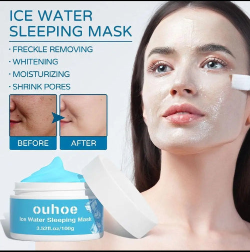 Zena sa nocnom maskom za lice Ice Water i teglica plave gel kreme