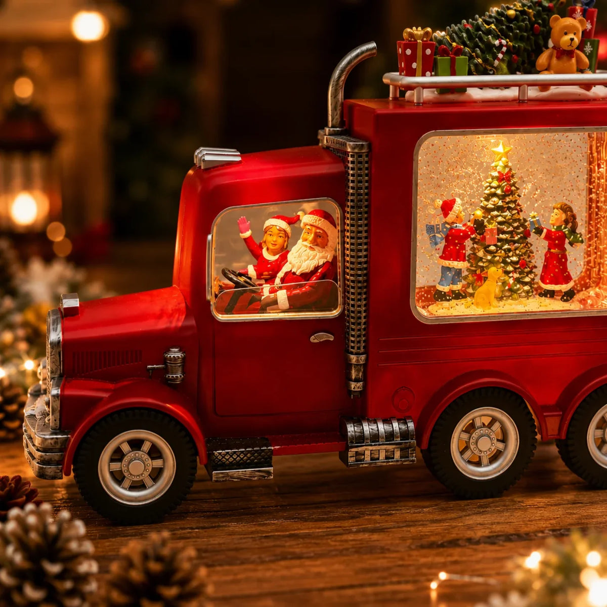 Detalj prednjeg dela novogodisnjeg kamiona sa Deda Mrazom u kabini
