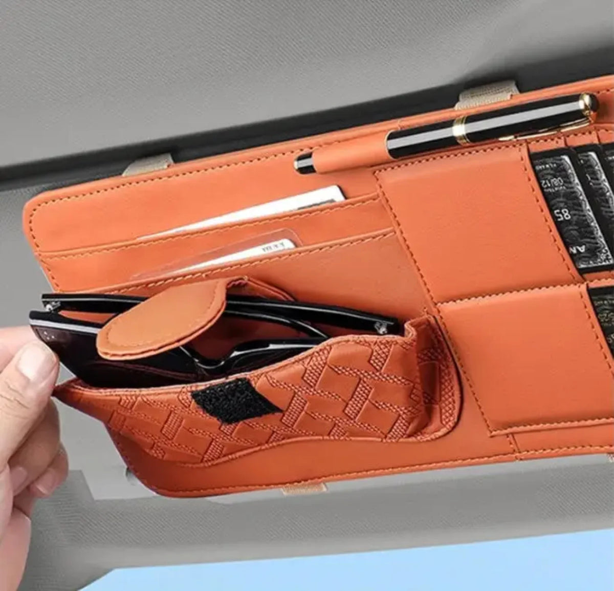Organizator za auto vizir sa dzepom za naocare i dokumenta