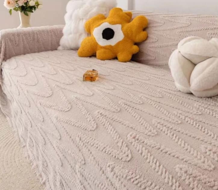 Boho prekrivac koji se koristi na sofi i krevetu