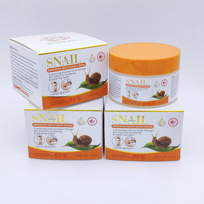 Cetiri kutije i teglica Snail Repairing Moisturize Cream sa slikom puza i natpisom na engleskom jeziku.