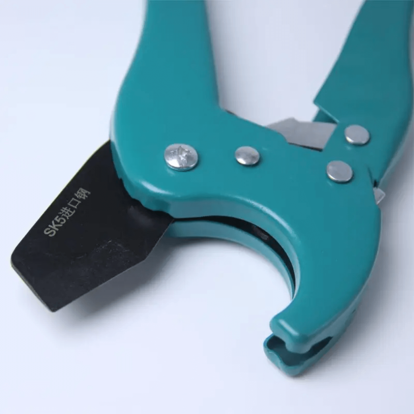 pvc pipe cutter krupan plan ostrice sa metalnim sečivom za cisto i precizno secenje plasticnih cevi